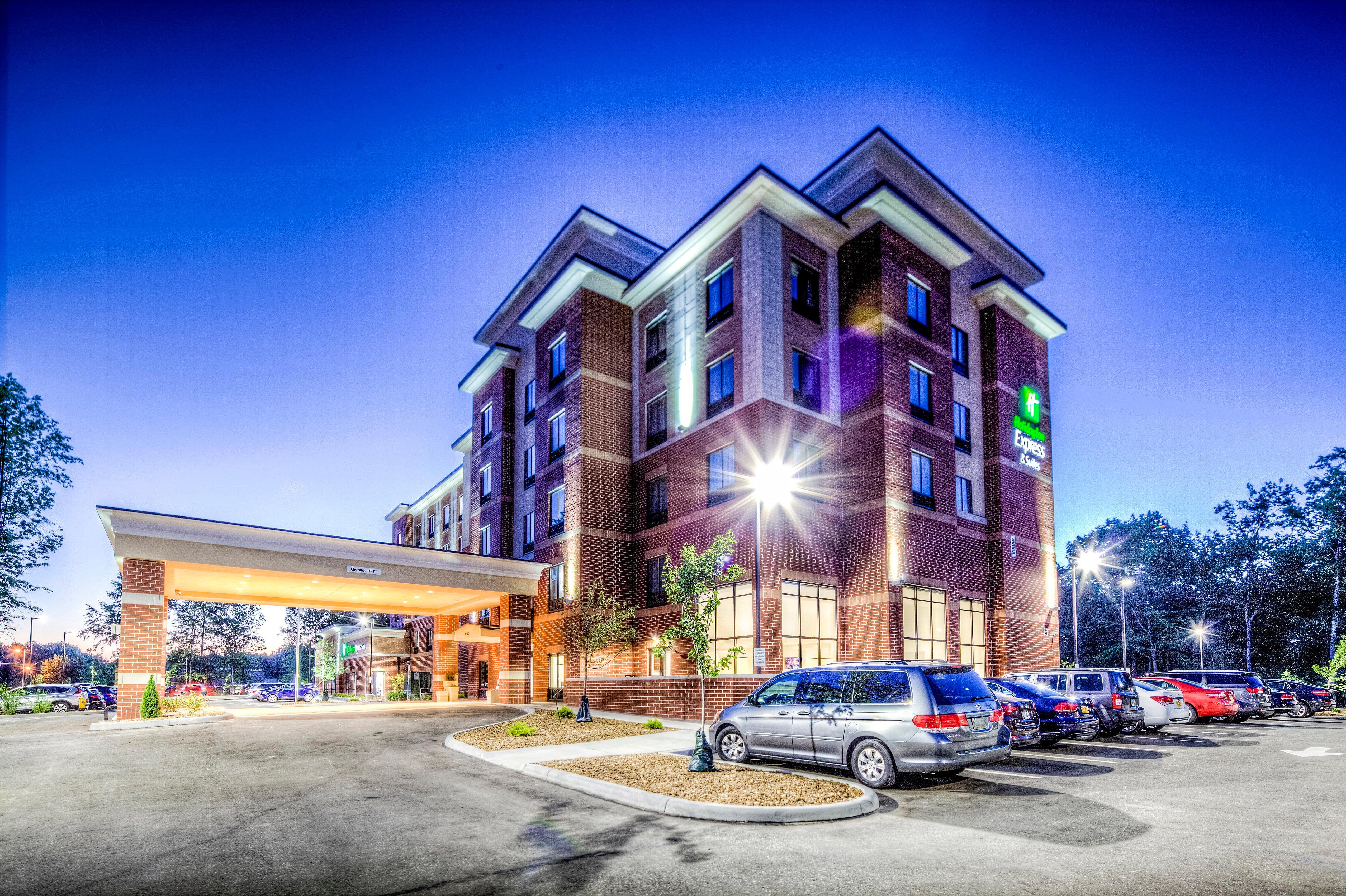 Holiday Inn Express & Suites Cleveland/Westlake, An Ihg Hotel מראה חיצוני תמונה