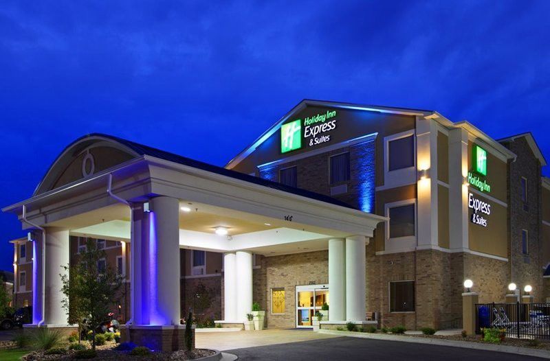 Holiday Inn Express & Suites Cleveland/Westlake, An Ihg Hotel מראה חיצוני תמונה